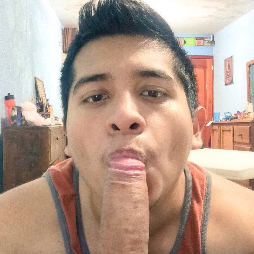 LATIN FAGGOT SUCKER fotos mamando para internet SHARE COMPARTE! #nUIxP60M