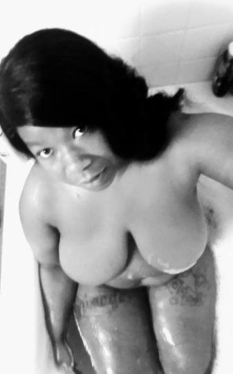Big Titties on Milf BBW who takes BBC #YjFyFskS