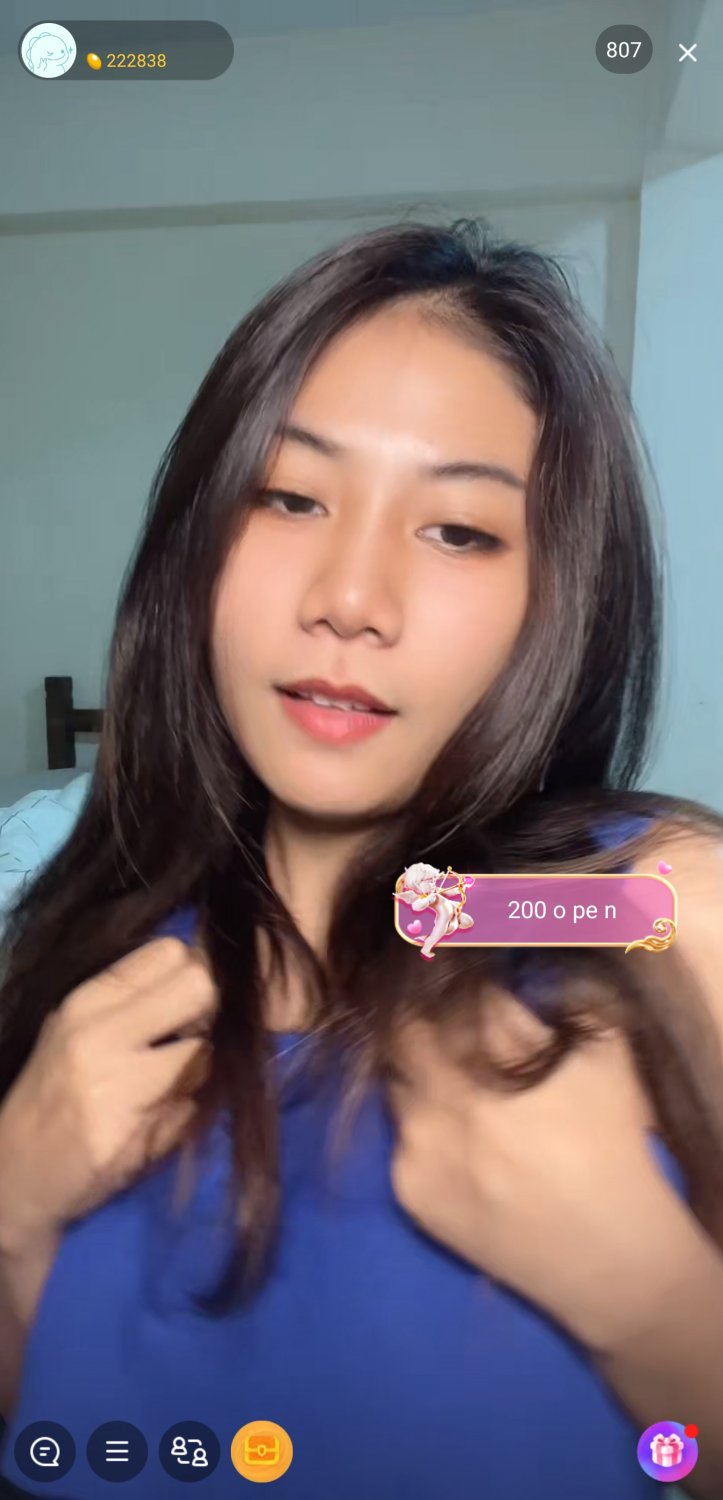 Screenshot_20240203_022321_BIGO LIVE #JzJex3pF