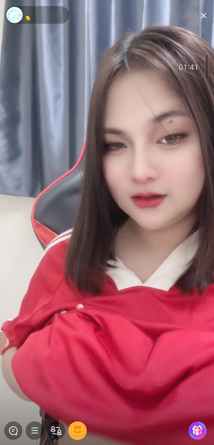 Screenshot_20240203_022321_BIGO LIVE #tiNxbwsn