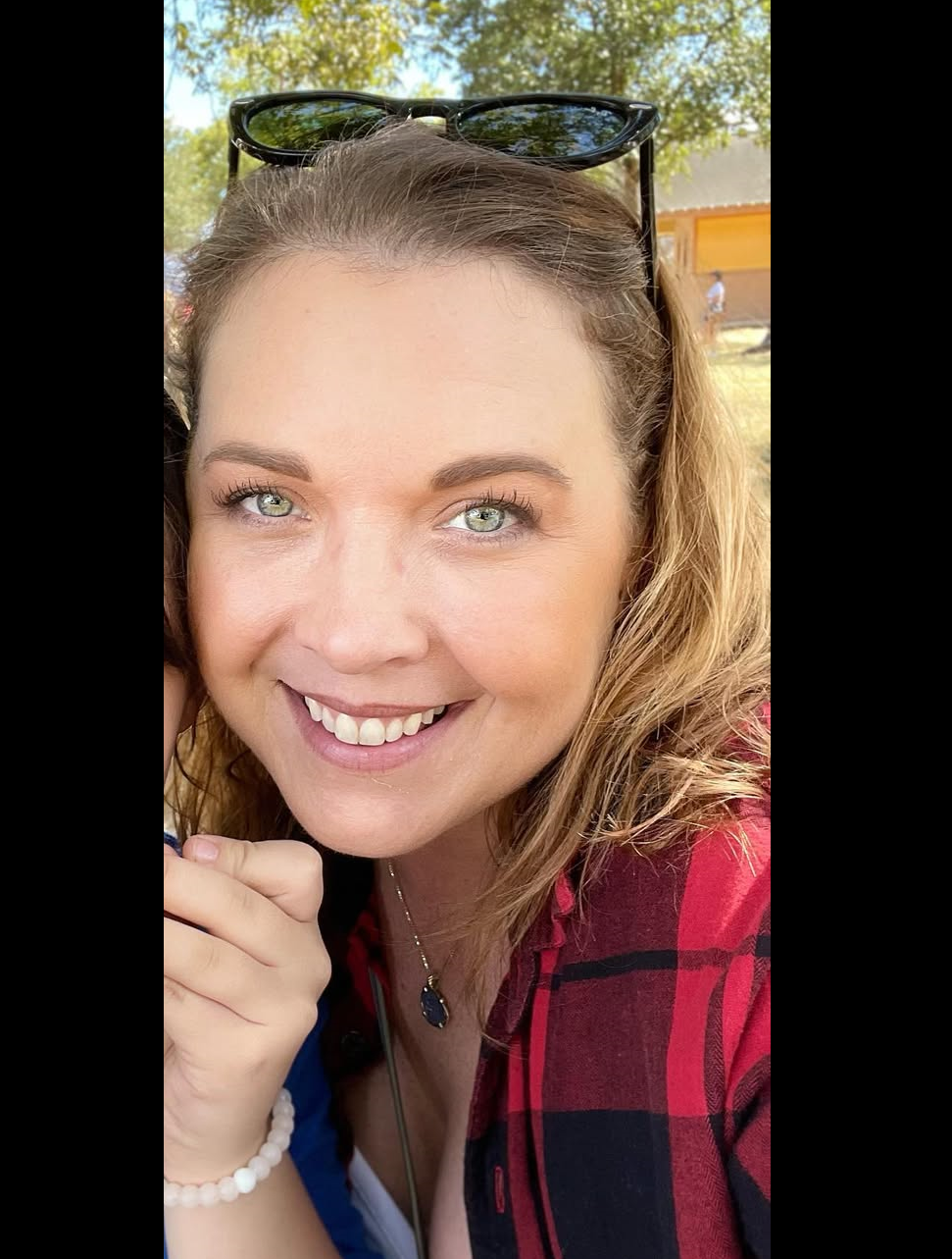 Country Music Star makes career change to BBC #eeOsCquC