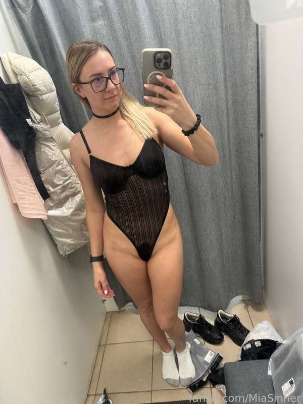 Petite Milf #1uAGT7W5