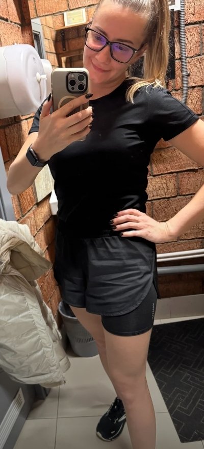 Petite Milf #g3VxCqxq