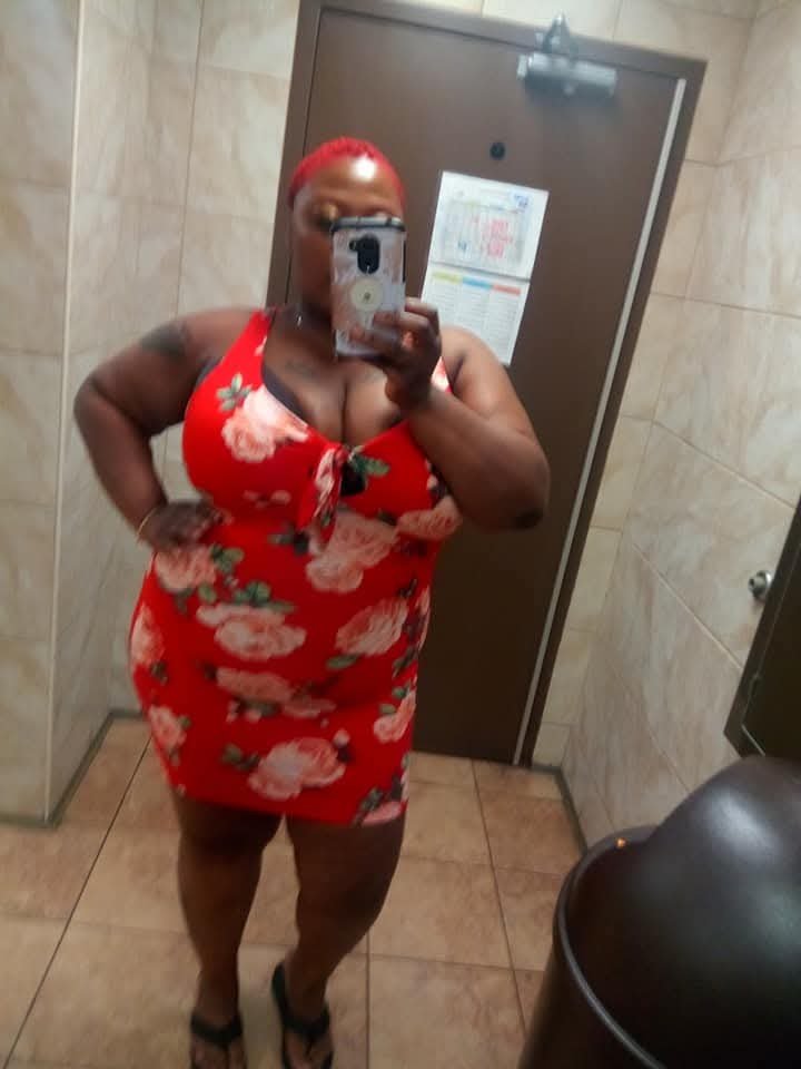 Freaky Auntie W/ Big Titties & A Tongue Ring. I Would Not Pull Out 129 #IlO7SdT4