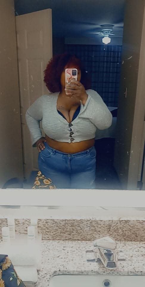 Freaky Auntie W/ Big Titties & A Tongue Ring. I Would Not Pull Out 129 #YD3ICzMP