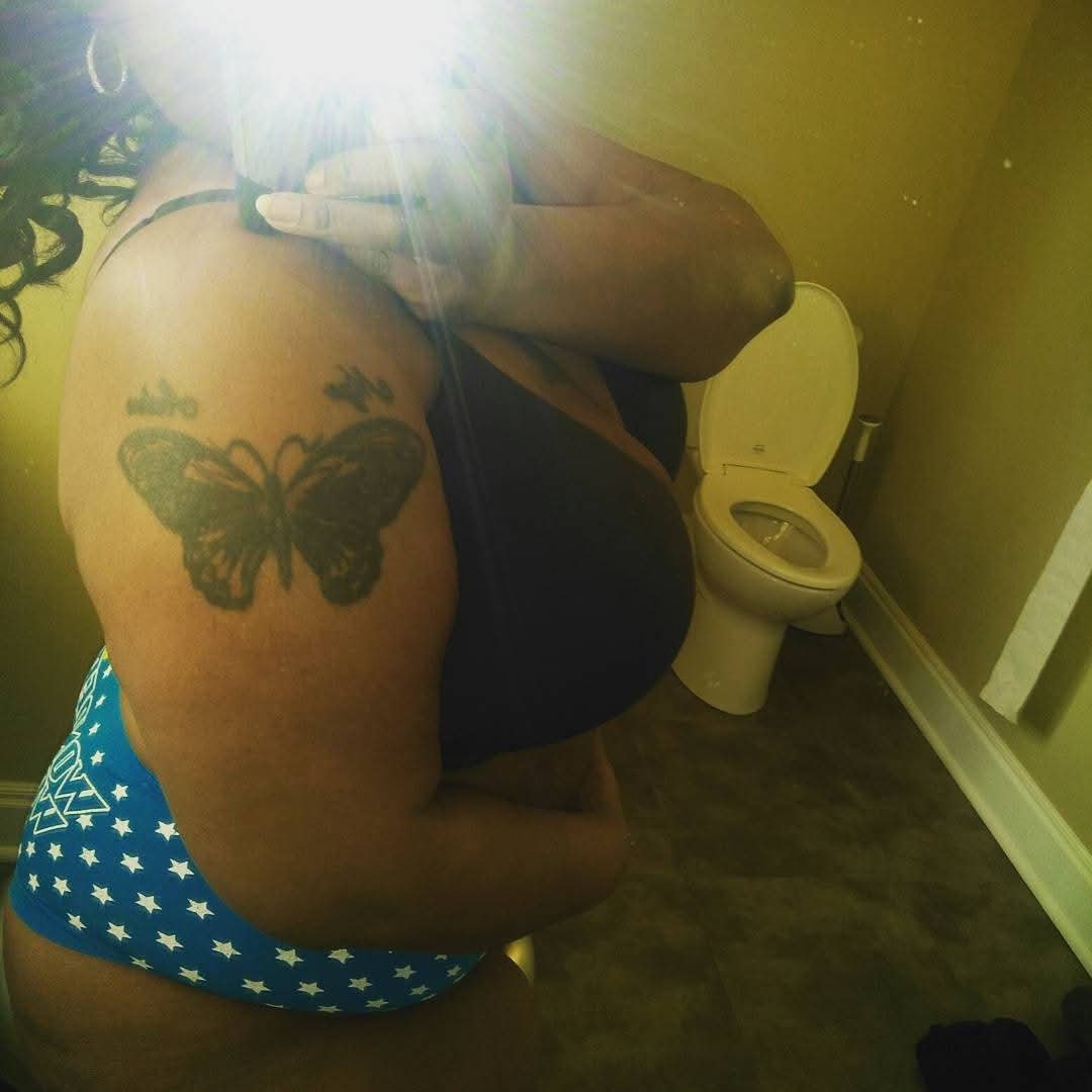 Freaky Auntie W/ Big Titties & A Tongue Ring. I Would Not Pull Out 129 #vDLJYmMf