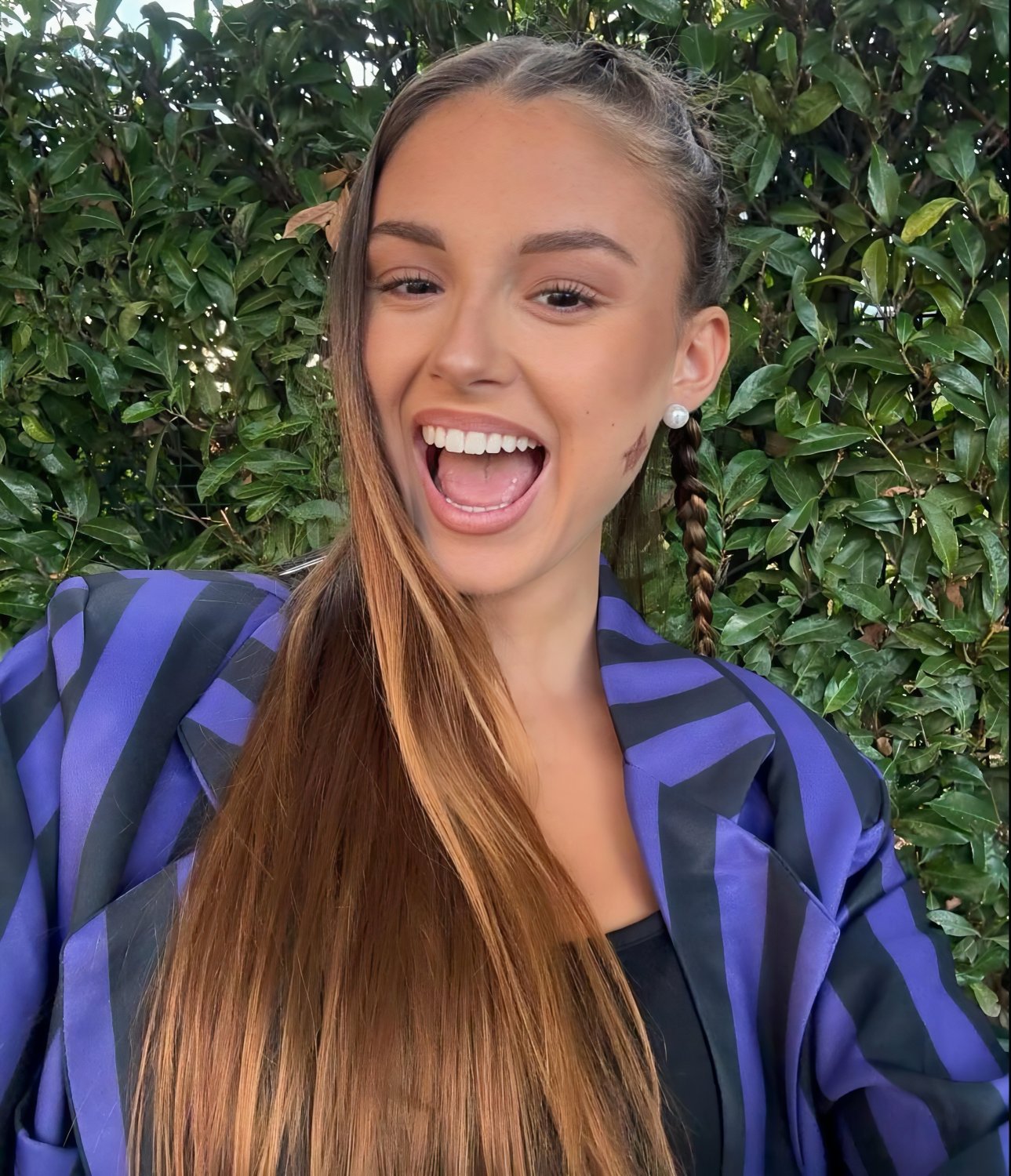 Latina brunette slut on tiktok likes to show off by twerking with her bouncy boobs or in a swimsuit #IFquWxIz